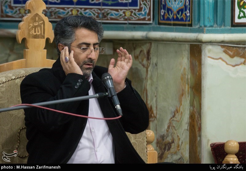 کرسی تلاوت آستان قدس رضوی