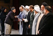 تجلیل  از خانواده شهدای حادثه تروریستی مریوان