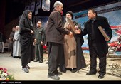 تقدیر  حمیدرضا مقدم فر مشاور رسانه‌ای فرمانده کل سپاه از خانواده شهدای حادثه تروریستی مریوان