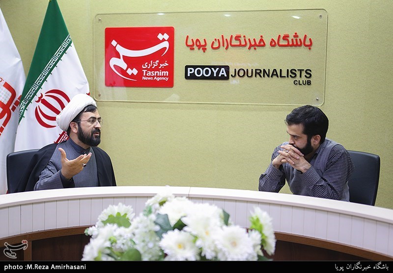 تلویزیون , صدا و سیمای جمهوری اسلامی ایران , ماه مبارک رمضان , سریال ایرانی , برنامه تلویزیونی دورهمی , مهران مدیری , بازیگران سینما و تلویزیون ایران ,