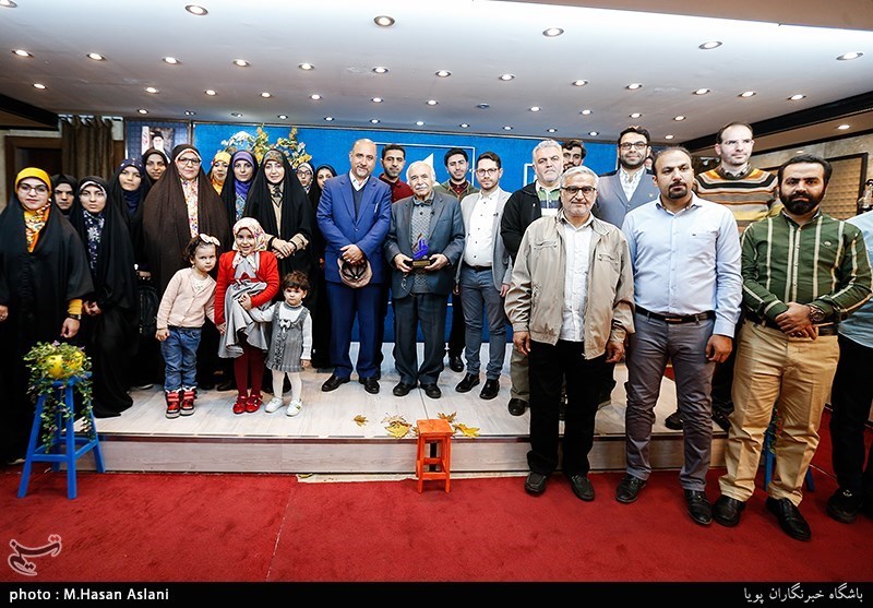 بیست و دومین محفل شعر قرار
