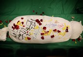 نخستین دیدار مادر با پیکر شهید پس از 30 سال+عکس و فیلم
