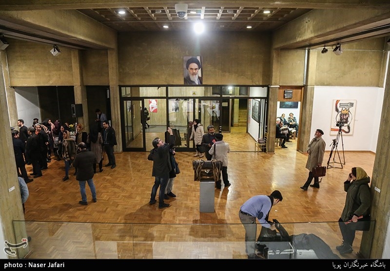 نمایشگاه «پلاک 40» یازدهمین جشنواره هنرهای تجسمی فجر با هدف مرور دستاوردهای هنر 40 ساله انقلاب اسلامی