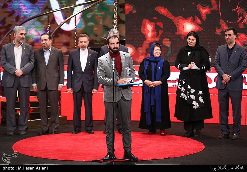 اهداء سیمرغ بلورین بهترین فیلمنامه سی‌وهفتمین جشنواره فیلم فجر به محسن قرایی برای فیلم «قصر شیرین»