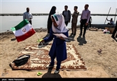 اولین کتابخانه سیار شناور کانون پرورش فکری خوزستان در راستای خدمت‌رسانی به کودکان و نوجوانان روستاهای مجاور تالاب شادگان راه‌اندازی شد.
