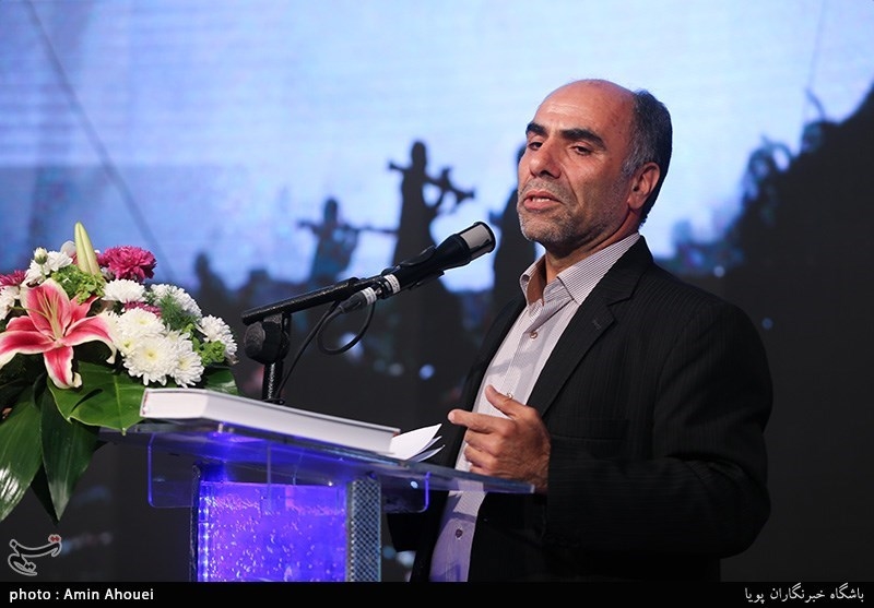 رونمایی کتاب مصور عکاسان جنگ