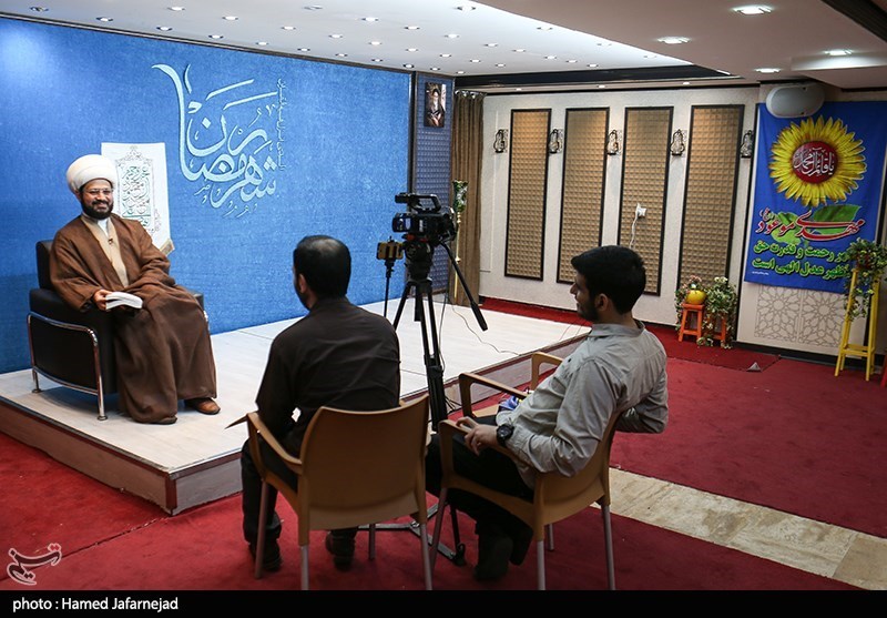 حجت‎الاسلام ناصر خلج کارشناس و سخنران دینی