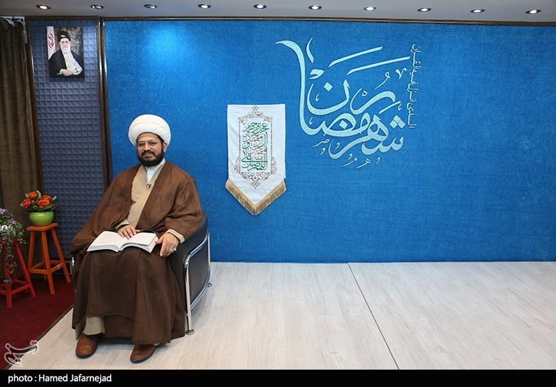 حجت‎الاسلام ناصر خلج کارشناس و سخنران دینی
