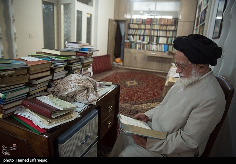 آیت‌الله سیدهاشم حمیدی  شاگرد امام خمینی(ره) و مدرس سطح عالی اخلاق و خارج از فقه