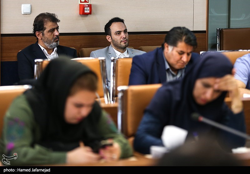 نشست خبری سعید اوحدی رییس سازمان فرهنگی هنری شهرداری تهران و اعلام فراخوان مسابقه عکس(گِل و دل)با موضوع سیلاب