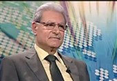 ایرانی‌ها ثابت کردند که عزت جهان اسلام در گرو مقاومت است/ دفاع شاعران با خون و قلم از سوریه