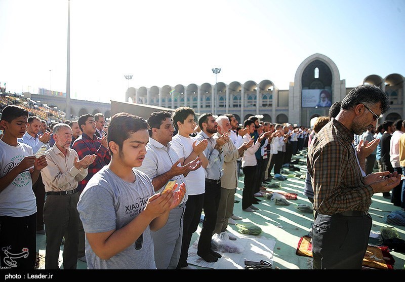 اقامه نماز عید سعید فطر در مصلای امام خمینی (ره)