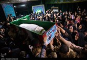 وداع باشکوه مردم با پیکر شهید جنتی، «حاج حیدر» مدافعان حرم+عکس و فیلم