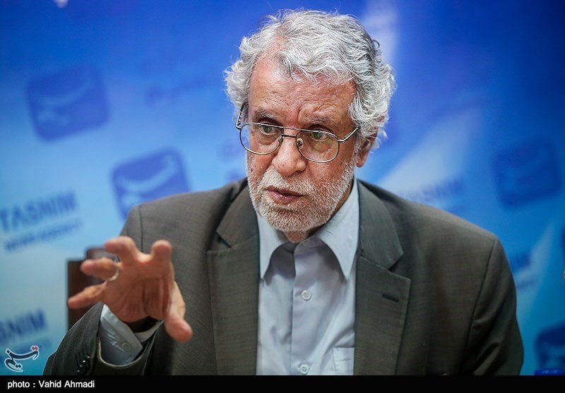 میزگرد درباره "تبیین مقاومت از منظر رهبر معظم انقلاب