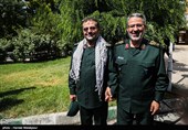 سردار غلامحسین غیب‌پرور رئیس سابق و سردار غلامرضا سلیمانی رئیس جدید سازمان بسیج مستضعفین
