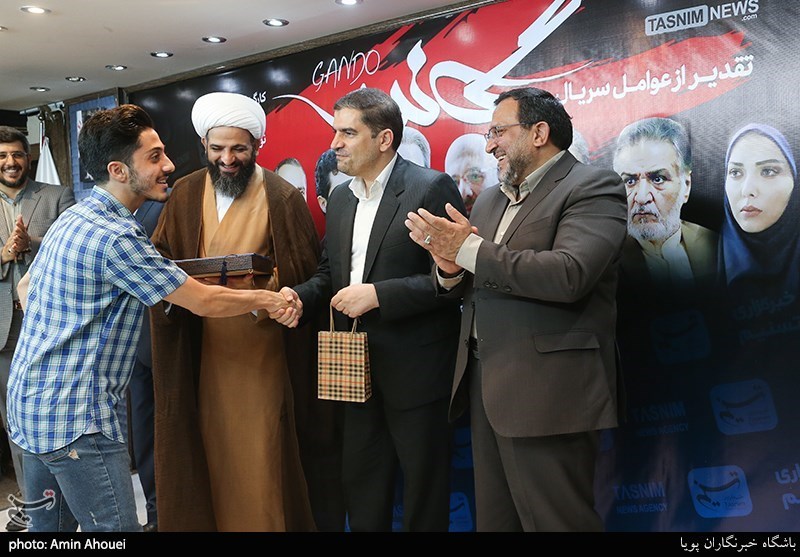 تقدیر از علی افشار بازیگر نقش داوود در سریال گاندو