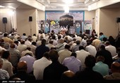 مراسم پرفیض دعای کمیل در مکه مکرکه با حضور حجاج ایرانی