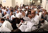 مراسم پرفیض دعای کمیل در مکه مکرکه با حضور حجاج ایرانی