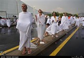 حجاج ایرانی در مراسم دعای عرفه در صحرای عرفات