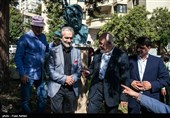 حضور مجید انتظامی و محمد جواد حق‌شناس در مراسم  رونمایی از تابلو نام خیابان و سردیس استاد عزت‌الله انتظامی 