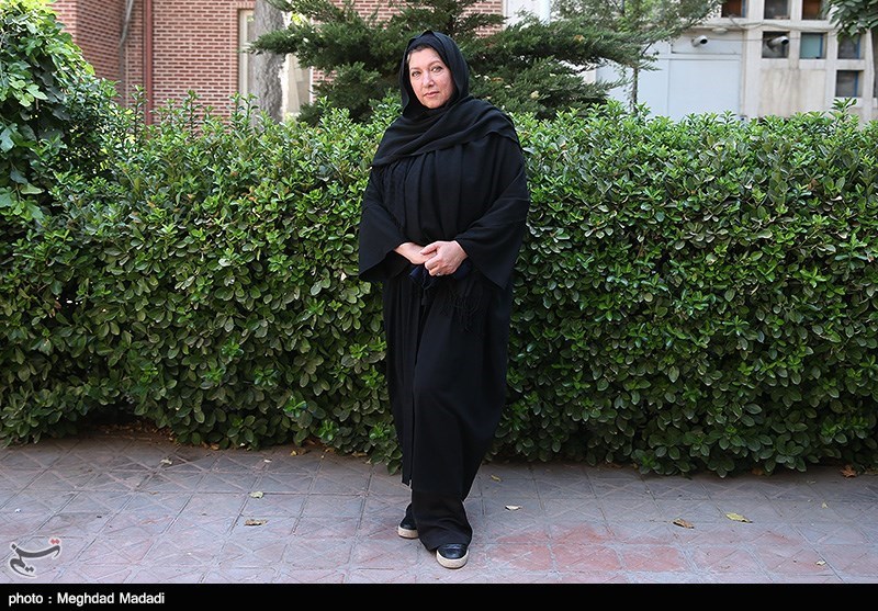 پشت صحنه نمایش رادیویی مهاجرین خاک سرخ