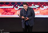 اهدای تندیس بهترین فیلمنامه بیست و یکمین جشن خانه سینما به محسن امیریوسفی برای فیلم "آشغال‌های دوست داشتنی"