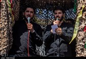 مداحی میثم مطیعی و امیر عباسی در عزاداری تاسوعای حسینی در غرب تهران