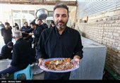 آیین سنتی توزیع نذری در روستای اراضی-اصفهان