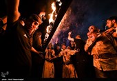 آئین سنتی مشعل گردانی نجفی‌های مقیم قم همه‌ ساله در شب هشتم، نهم و دهم محرم‌الحرام با راه‌اندازی دسته طبال و مشعل گردانی سنتی از مسجد نجفی‌های بازار عرب‌های گذر خان به حرکت در آمده و به سمت حرم مطهر حضرت فاطمه معصومه(س) می‌روند 