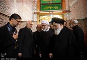 مراسم خطبه‌‌خوانی شب عاشورا طبق یک سنت هر ساله در بارگاه منور رضوی برگزار شد.