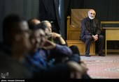 ایرج حسابی در مراسم تشییع اسدالله عسگراولادی