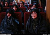 فاطمه نانی زاد در شب شعر و مرثیه خوانی بر آستان اشک