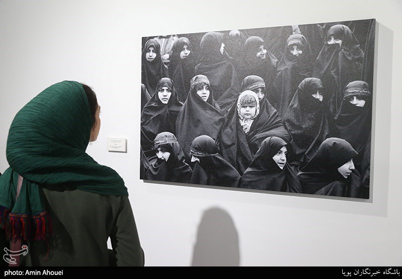رونمایی از کتاب عکاسان جنگ-ساسان مویدی