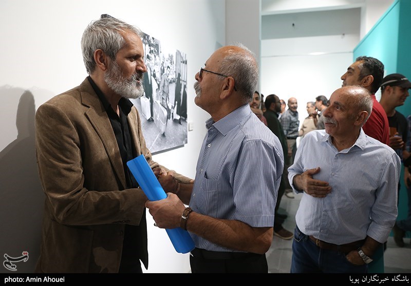 رونمایی از کتاب عکاسان جنگ-ساسان مویدی