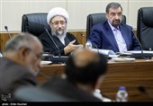  محسن رضایی دبیر مجمع تشخیص مصلحت نظام و آیت‌الله صادق آملی لاریجانی رئیس مجمع تشخیص مصلحت نظام 