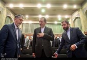 اسحاق جهانگیری معاون اول رئیس جمهور و سید عباس صالحی وزیر فرهنگ و ارشاد اسلامی در مراسم اختتامیه پنجمین جایزه جهانی اربعین