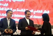 تقدیر از نفرات برتر عکس،فیلم،سفرنامه پنجمین جایزه جهانی اربعین با حضور  اسحاق جهانگیری معاون اول رئیس جمهور و سید عباس صالحی وزیر فرهنگ و ارشاد اسلامی
