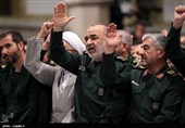 سرلشکر محمدعلی جعفری فرمانده قرارگاه فرهنگی و اجتماعی حضرت بقیه‌الله(عج) و سرلشکر حسین سلامی فرمانده کل سپاه در دیدار مجمع عالی فرماندهان سپاه با فرمانده معظم کل قوا