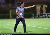 دیدار تیم‌های فوتبال صنعت نفت و سایپا - آبادان