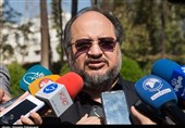 اظهارات شریعتمداری درباره افزایش حقوق کارکنان