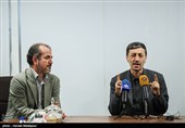 پرویز فتاح رئیس بنیاد مستضعفان و عبدالرضا گلپایگانی معاون شهرسازی و معماری شهرداری تهران در جلسه بررسی ساخت و پیشرفت ساختمان پلاسکو