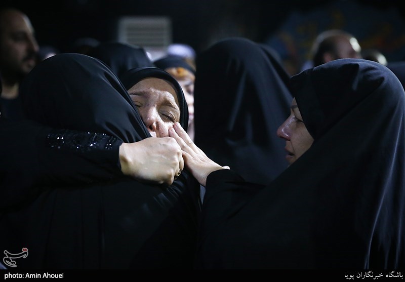 وداع با پیکر شهید مدافع حرم حامد سلطانی