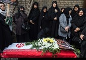 حضور فاطمه ذولقدر،شهیندخت مولاوردی،اشرف بروجردی در مراسم تشییع پیکر مرحومه اعظم طالقانی