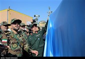افتتاح خودروی تانک‌بر «کیان700» ساخت فرماندهی تولید و بهینه‌سازی شهید زرهرن نیروی زمینی ارتش  توسط سردار سرلشکر پاسدار محمد باقری رئیس ستاد کل نیروهای مسلح