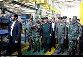 بازدید سرلشکر باقری از مرکز بهینه‌سازی و نوسازی شهید زرهرن