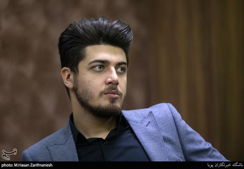 تلویزیون , صدا و سیمای جمهوری اسلامی ایران , شبکه دو | شبکه 2 سیمای جمهوری اسلامی ایران , بازیگران سینما و تلویزیون ایران , کارگردانان سینما و تلویزیون ایران , 
