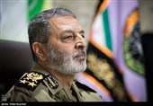امیر سرلشکر موسوی فرمانده کل ارتش در قرارگاه فرماندهی رزمایش مشترک پدافند هوایی مدافعان آسمان ولایت 98