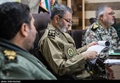 امیر سرلشکر موسوی فرمانده کل ارتش در قرارگاه فرماندهی رزمایش مشترک پدافند هوایی مدافعان آسمان ولایت 98