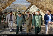 حضور سردار امیرعلی حاجی زاده فرمانده نیروی هوافضای سپاه, امیر سرلشکر موسوی فرمانده کل ارتش, سرلشکر غلامعلی رشید فرمانده قرارگاه مرکزی خاتم الانبیاء در مرحله نهایی رزمایش پدافند هوایی مدافعان آسمان ولایت ۹۸