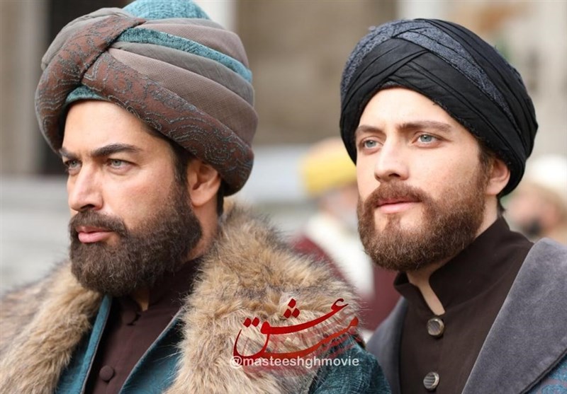 بوراک توزکوپاران مست عشق